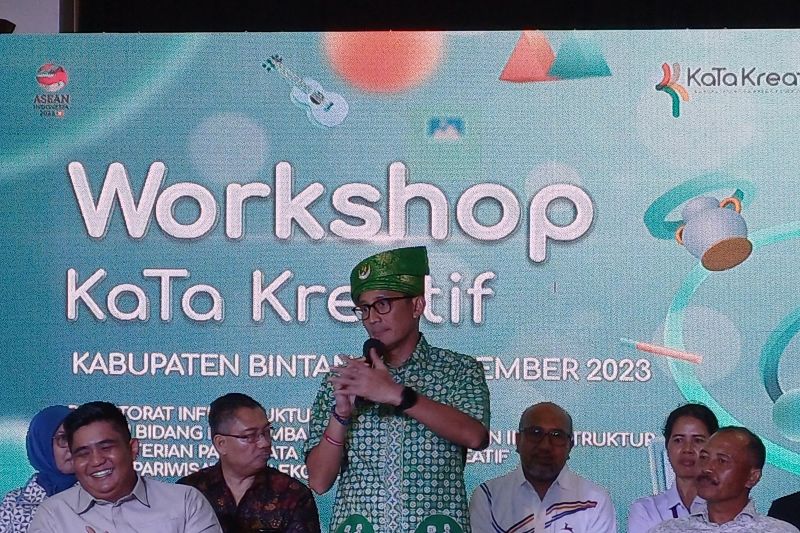 Menparekraf Sandiaga Uno menghadiri Workshop KaTa Kreatif di Plaza Lagoi, Bintan, Minggu (foto: gemapos/ antara)